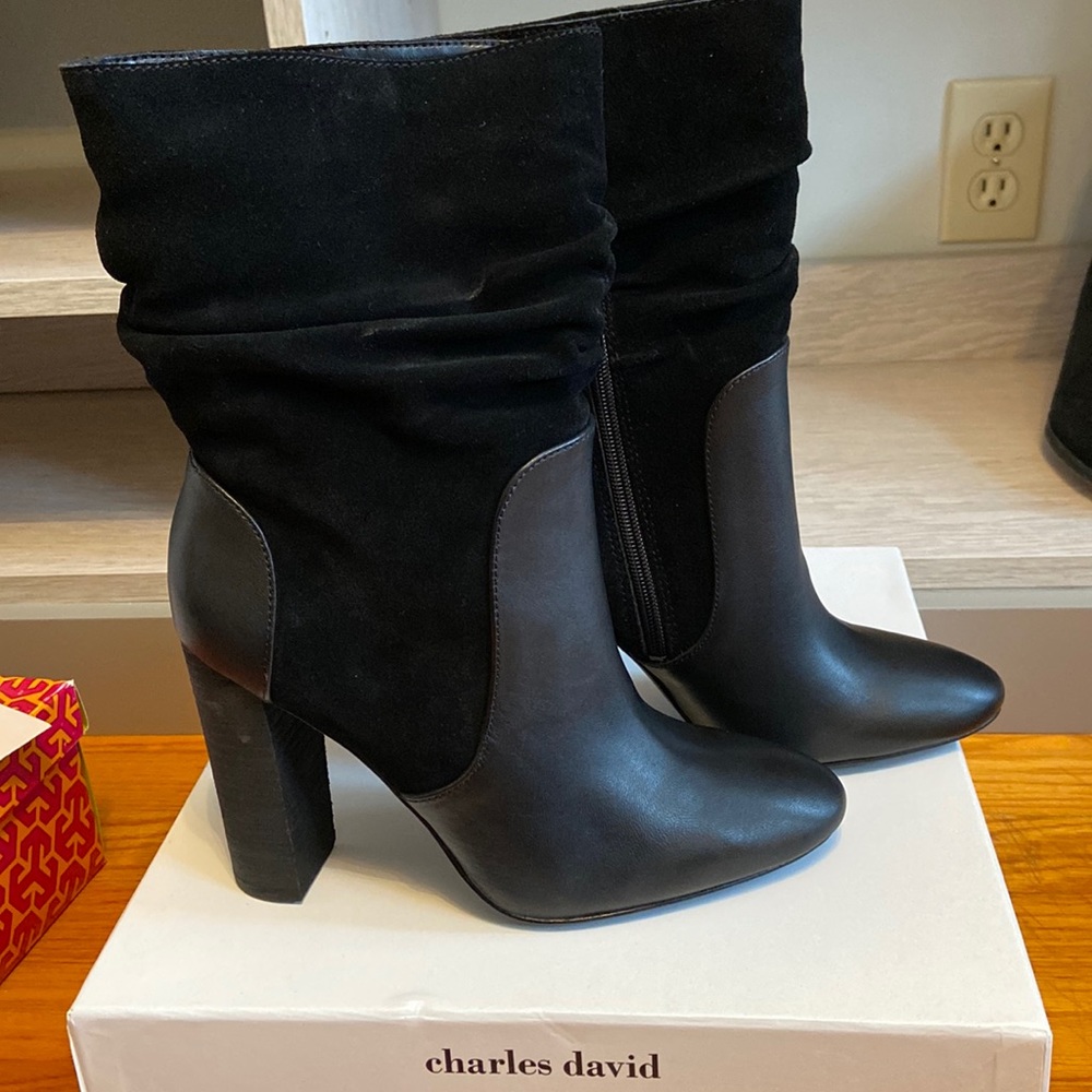 Charles David BRAND NEW Black Indy boot